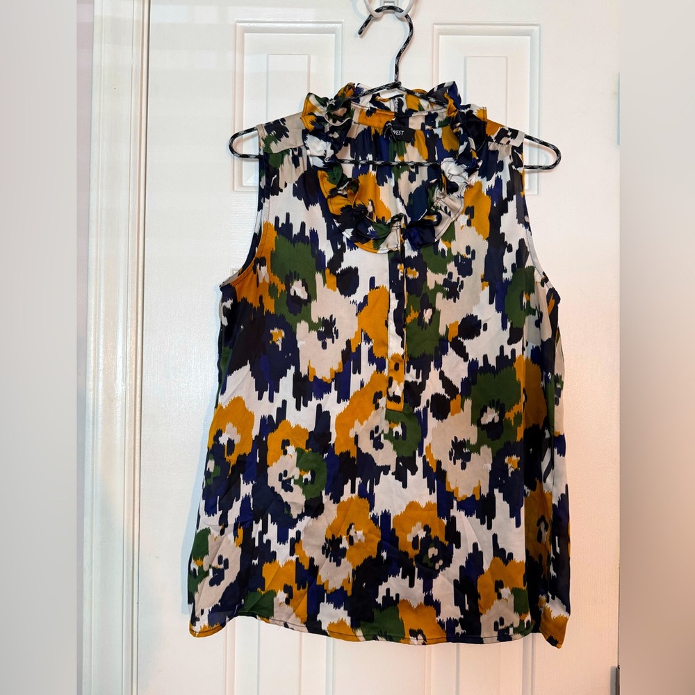 Nine West Bold Abstract Floral Design Sleeveless ruffle Blouse Size Medium